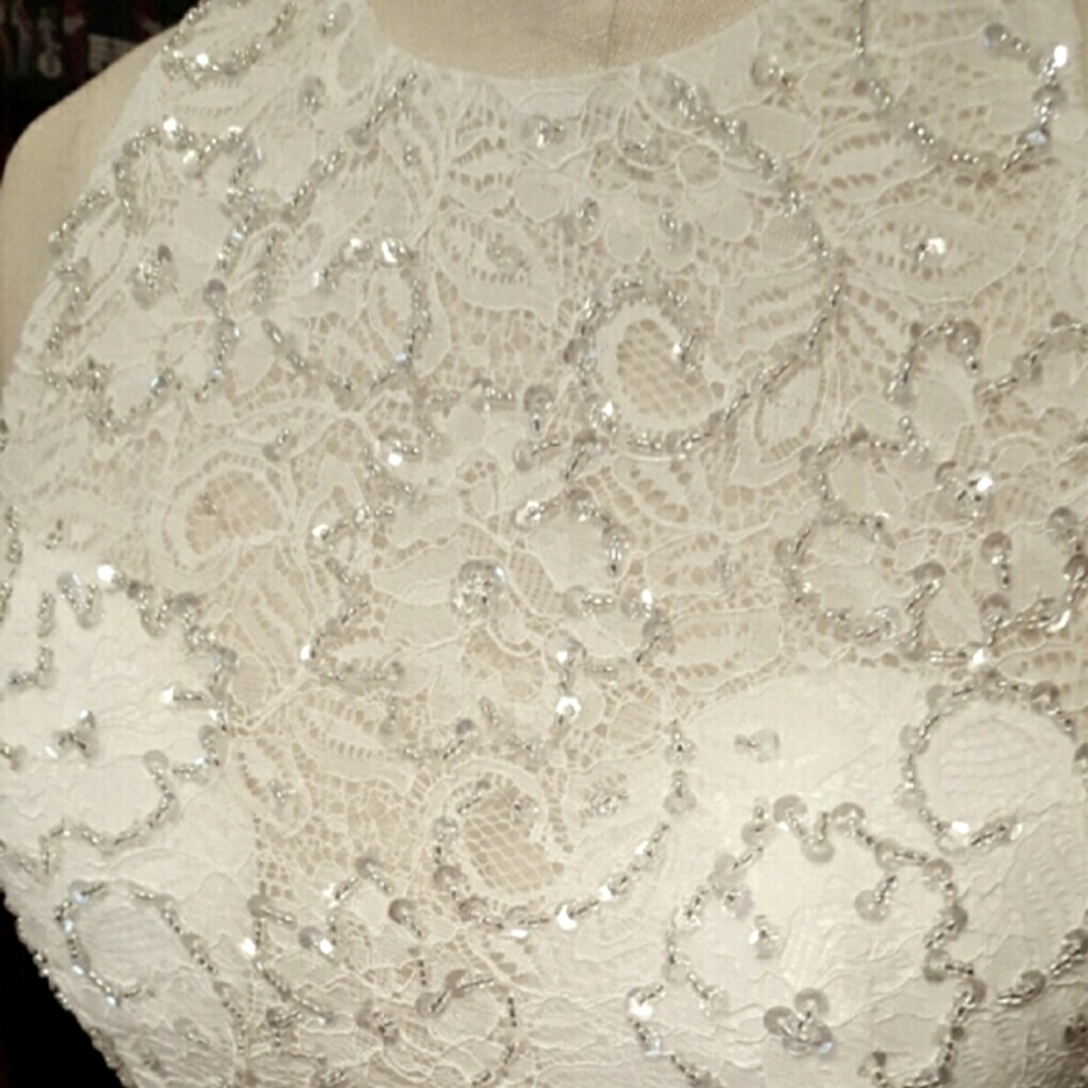 Beautiful custom made dress!! New Without Tags Never Worn! - Picture 4 of 4